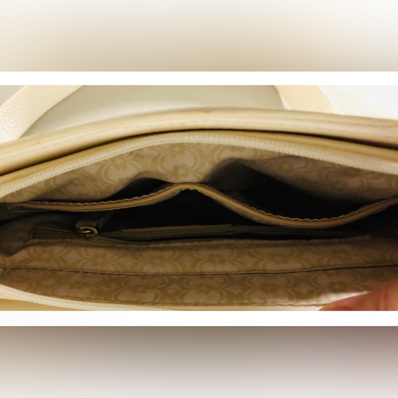 Charming Charlie Crossbody Purse Ivory magnetic zipp closure metallic embellishe - Picture 10 of 15